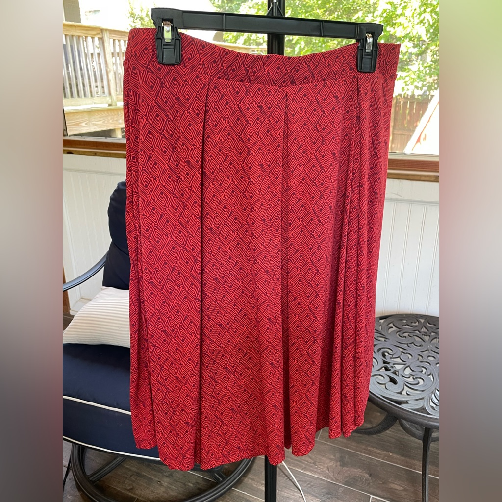 Lularoe Red Diamond Pattern Madison Skirt